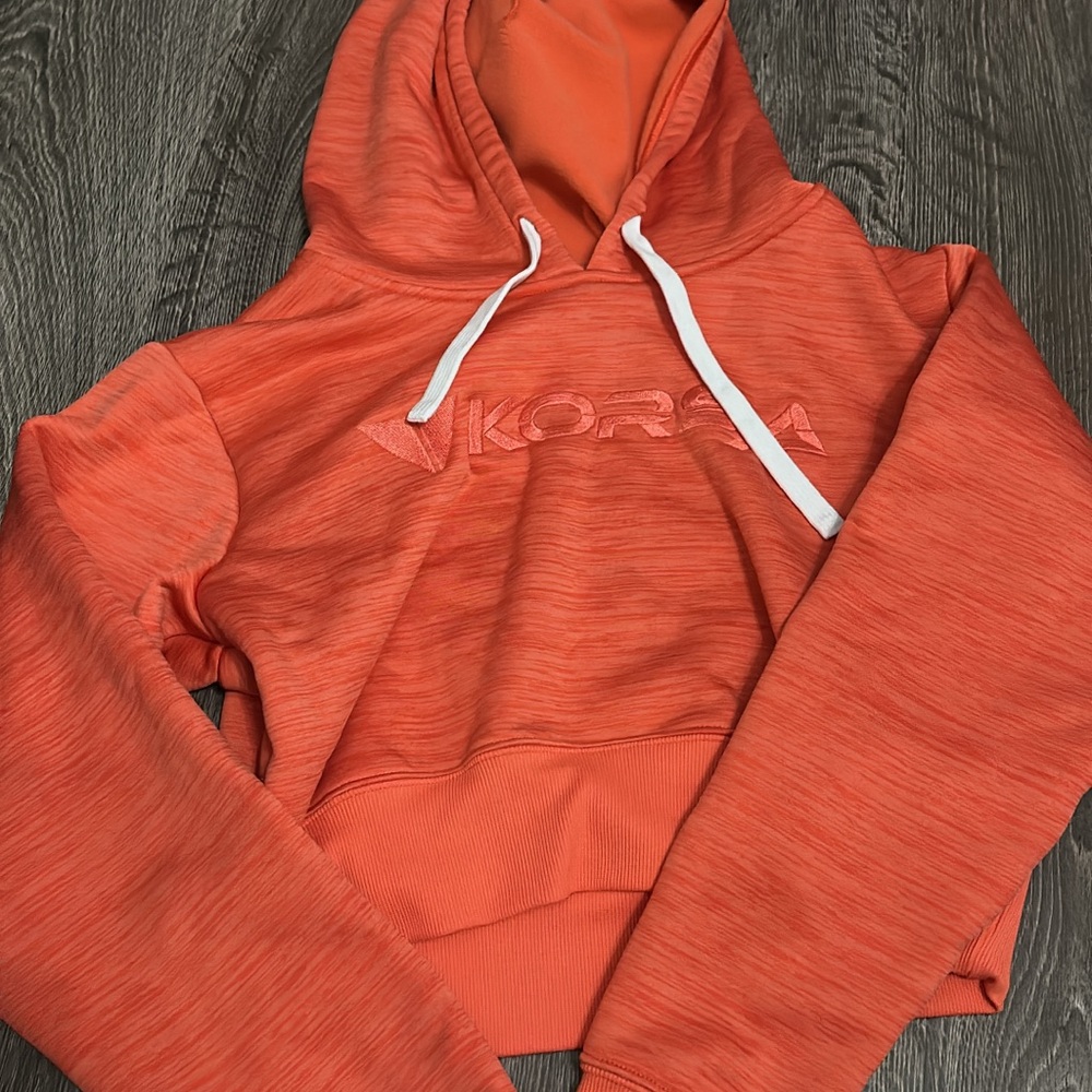 Korsa Women's cropped Hoodie